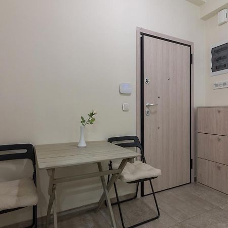 Beautiful And Spacious Apartment In Pagrati أثينا المظهر الخارجي الصورة
