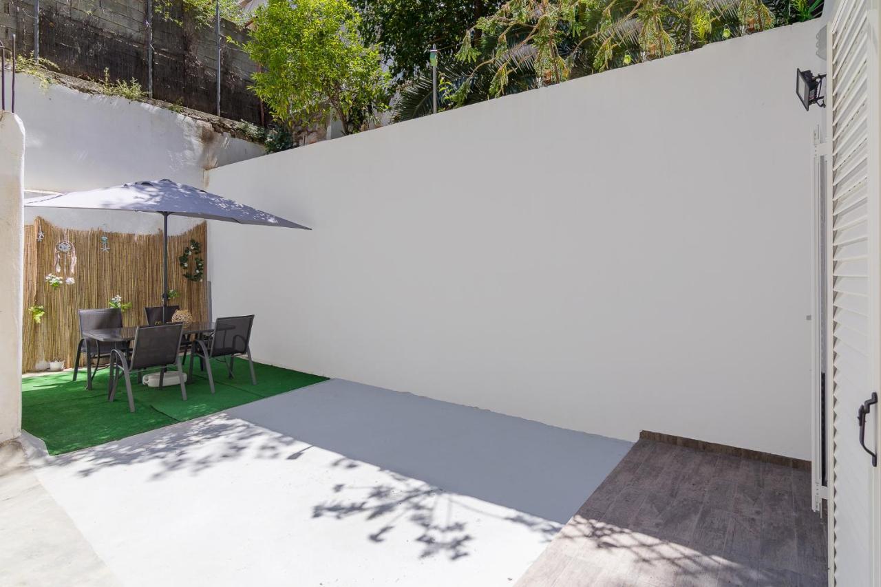 Beautiful And Spacious Apartment In Pagrati أثينا المظهر الخارجي الصورة