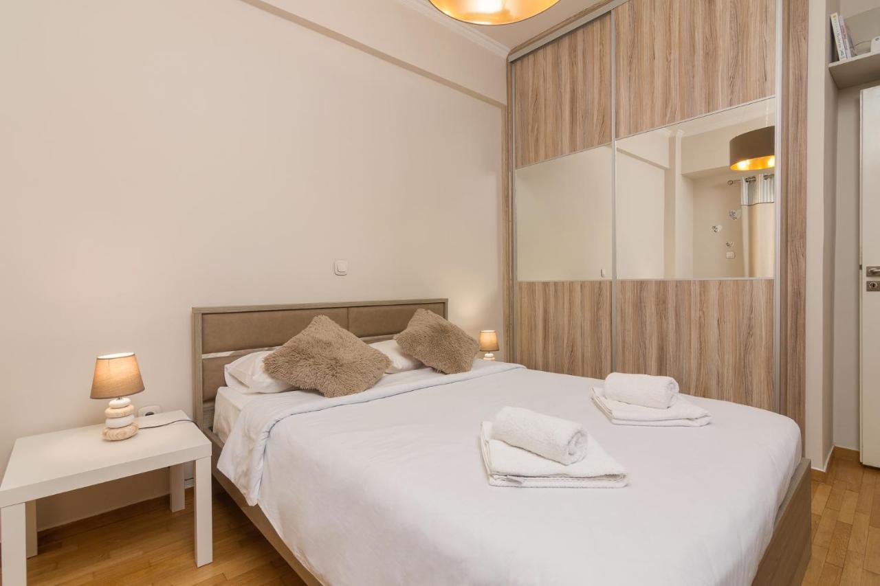 Beautiful And Spacious Apartment In Pagrati أثينا المظهر الخارجي الصورة