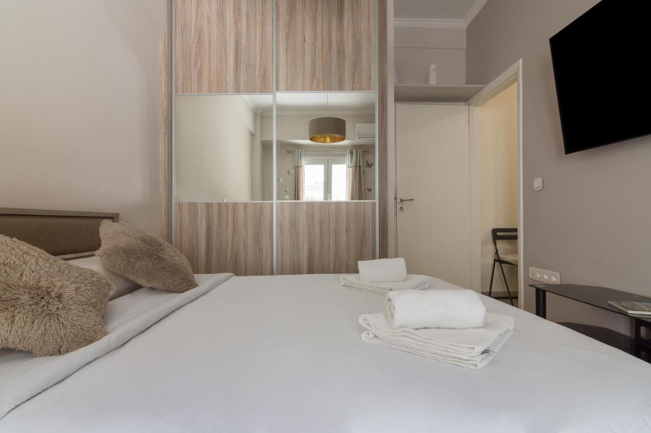 Beautiful And Spacious Apartment In Pagrati أثينا المظهر الخارجي الصورة