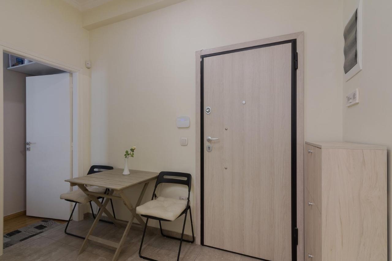 Beautiful And Spacious Apartment In Pagrati أثينا المظهر الخارجي الصورة