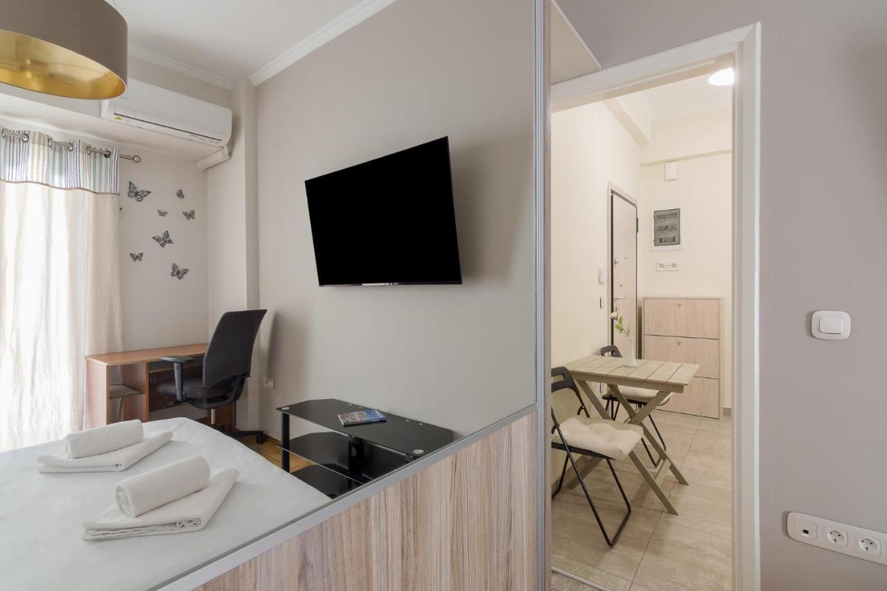 Beautiful And Spacious Apartment In Pagrati أثينا المظهر الخارجي الصورة